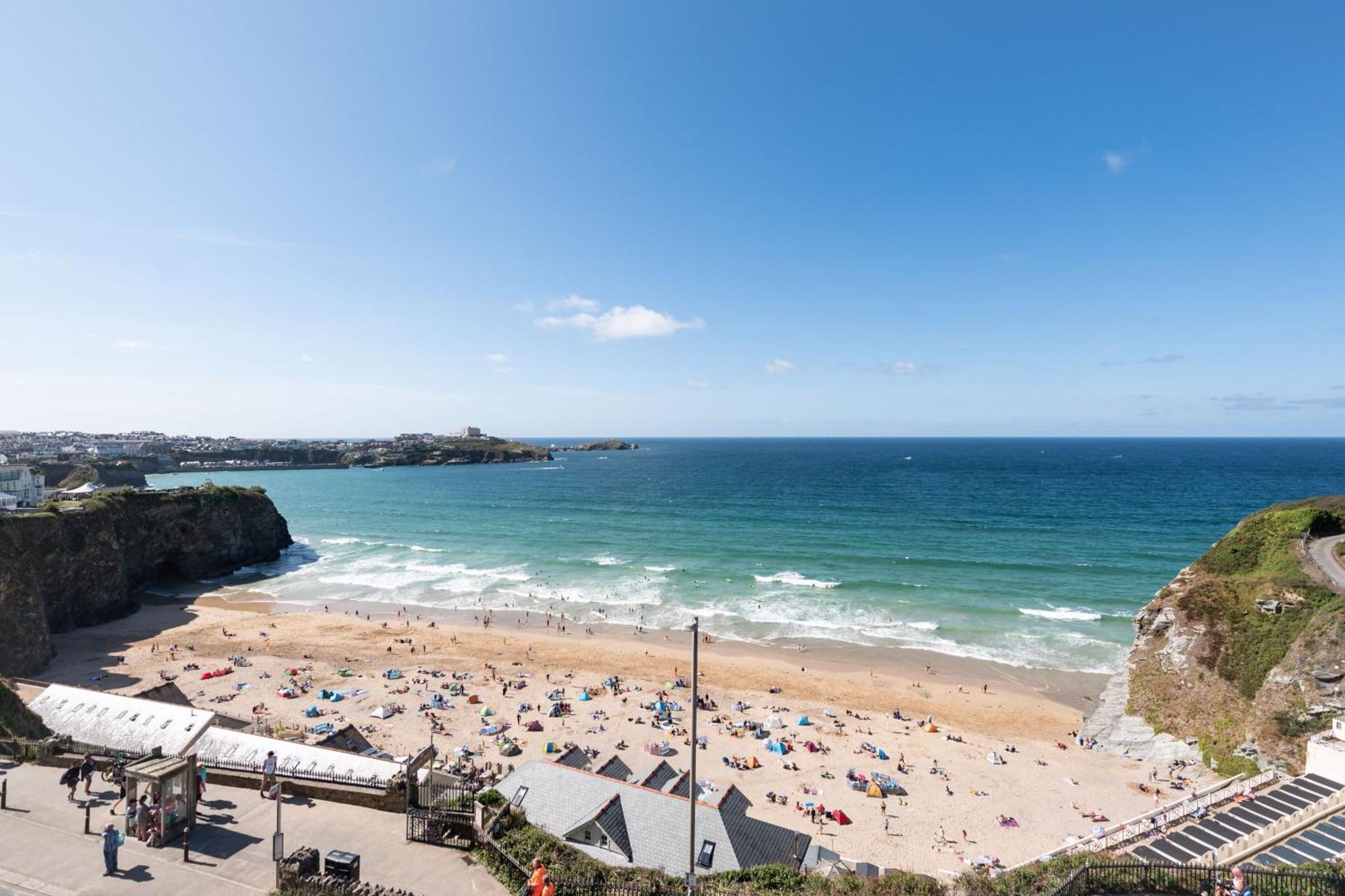 14 Azure In Fistral, Newquay
