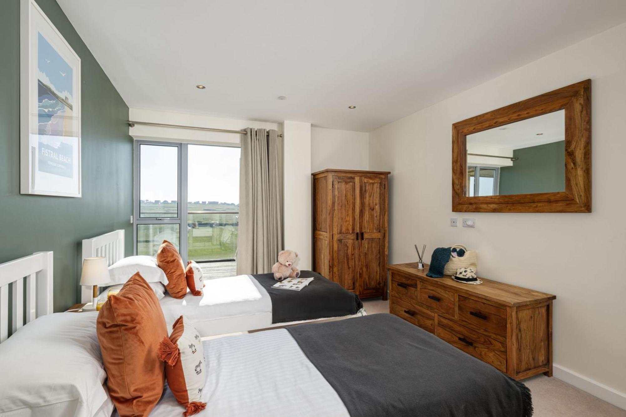 14 Azure In Fistral, Newquay Holiday home
