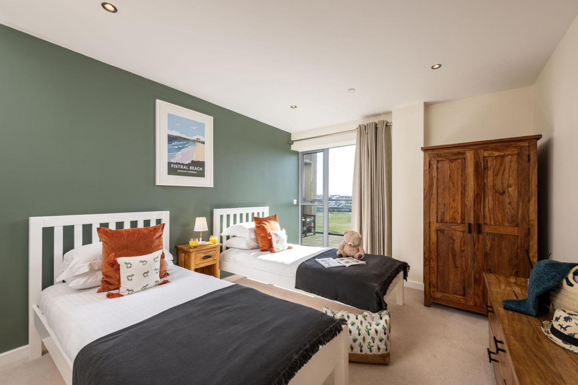 14 Azure In Fistral, Newquay